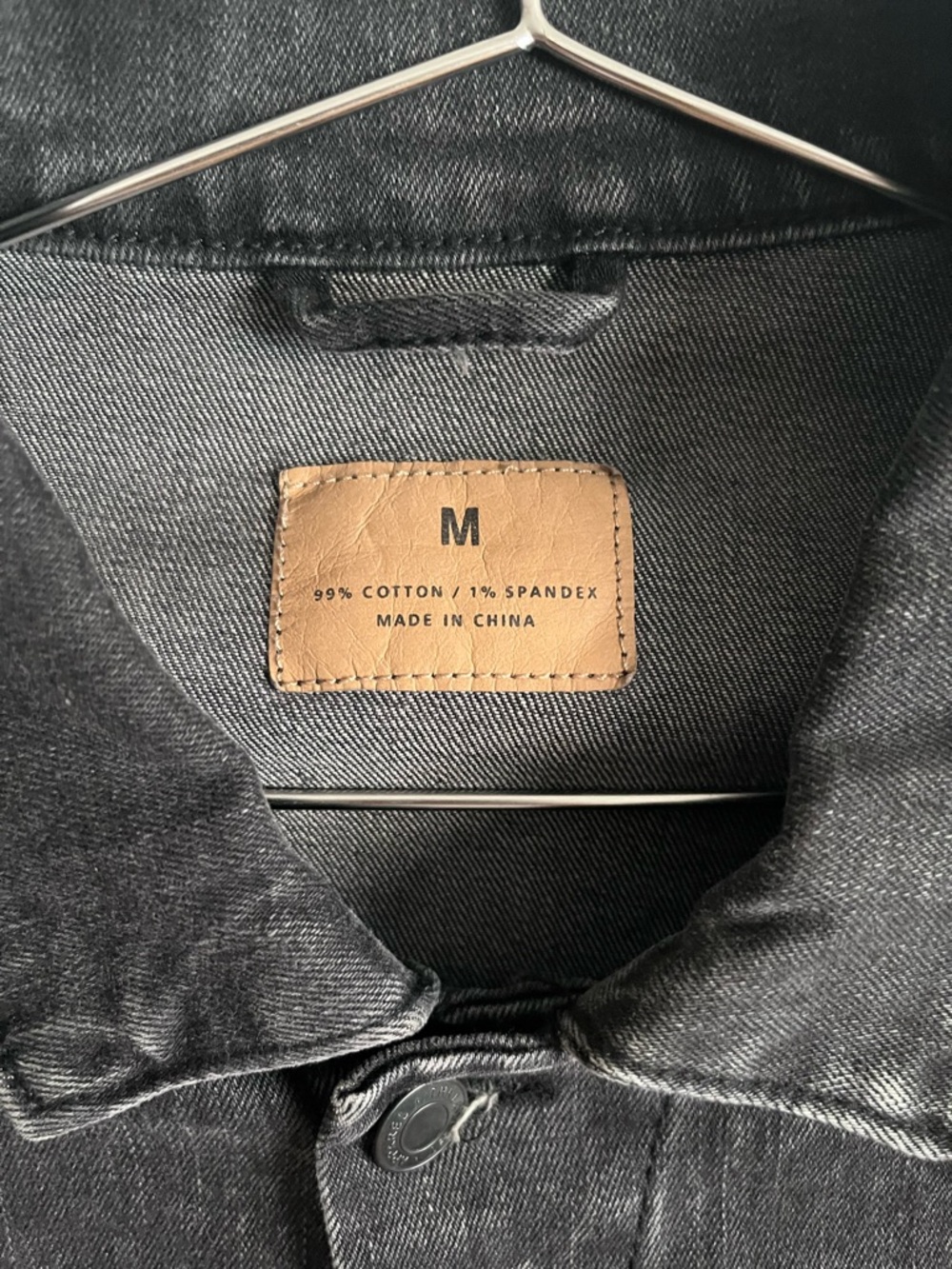 Mikey’s Regular Fit Denim Trucker Jacket - M - Picture 3 of 8